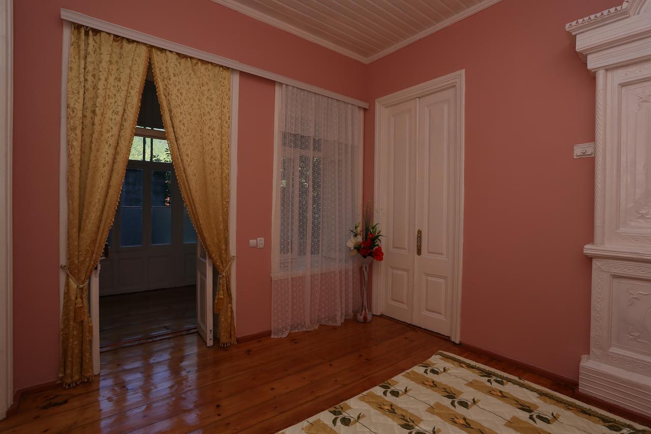 Ilham Mustafa Houses Şǝki Extérieur photo